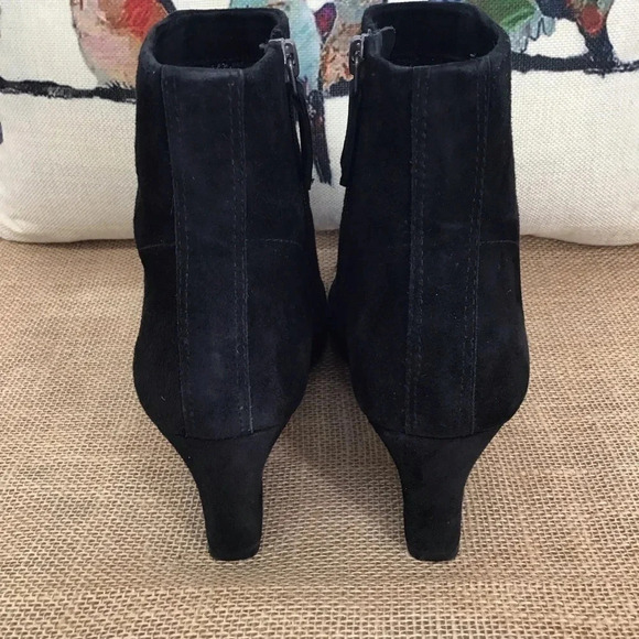 Johnston & Murphy Women’s Finley Suede Ankle Boot Size 7.5 M - Picture 4 of 8